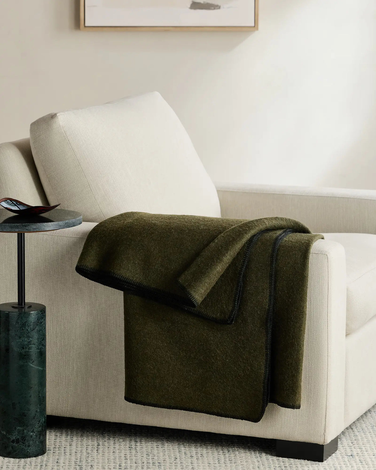 Wool Whipstitch Throw - US 2050