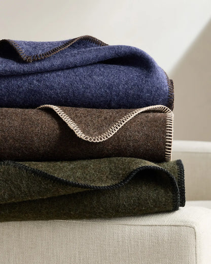 Wool Whipstitch Throw - US 2050