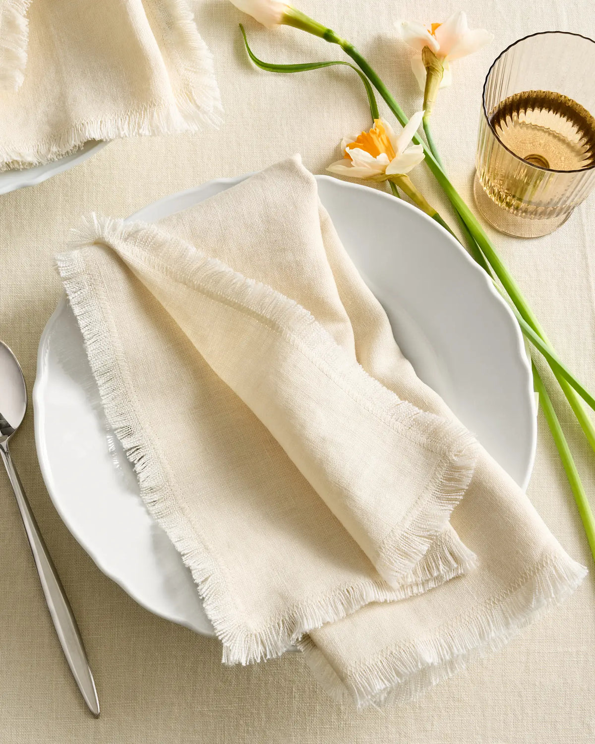 European Linen Fringe Napkins, Set of 8 - US 8142