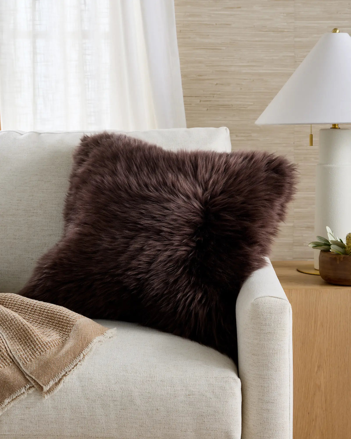 Natural Sheepskin Accent Pillow Cover - US 0388