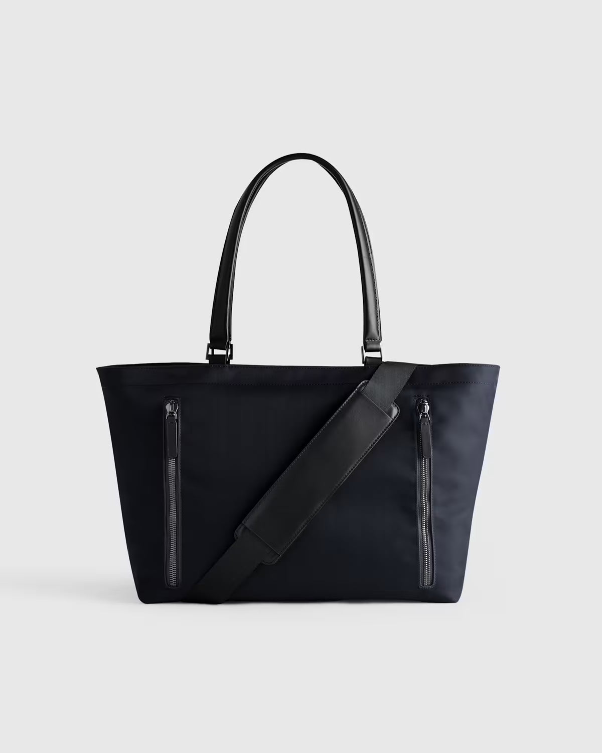 Voyage Nylon Travel Tote - US 6254