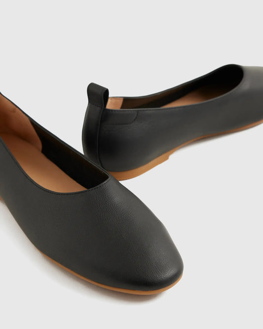 Italian Leather Glove Ballet Flat - US 1549