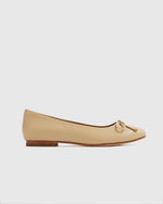 Italian Leather Pointed Bow Flat - US 6716