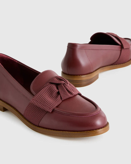 Italian Leather Bow Penny Loafer - US 2926