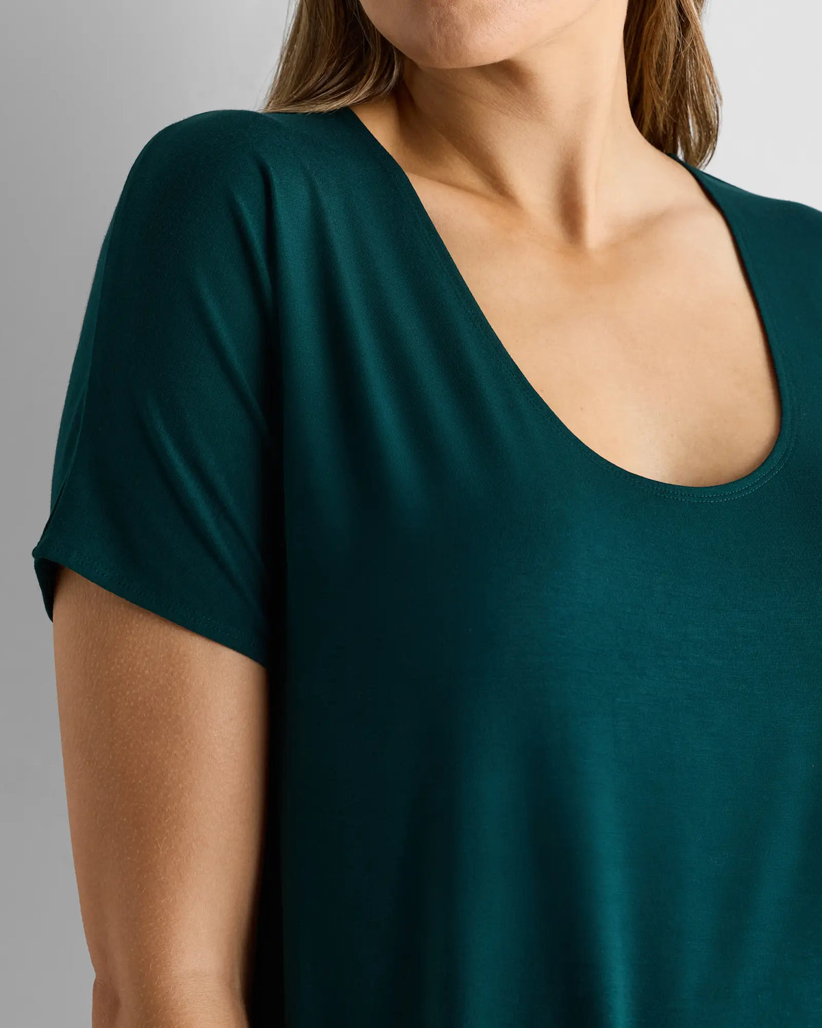 Bamboo Jersey Maternity Dolman Sleeve Tee (2-pack) - US 6092