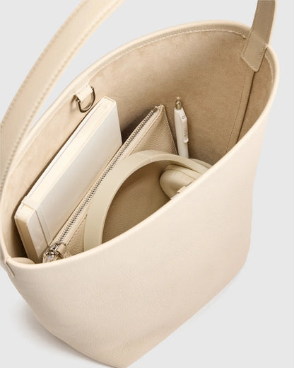 Penelope Small Shoulder Bag - US 7595