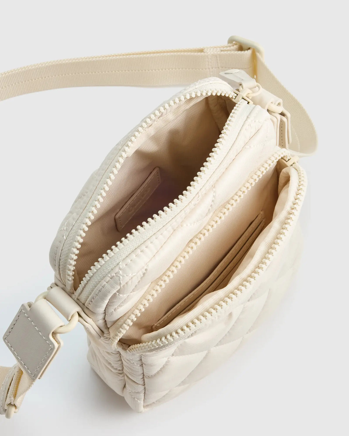 Transit Quilted Phone Crossbody - US 3170