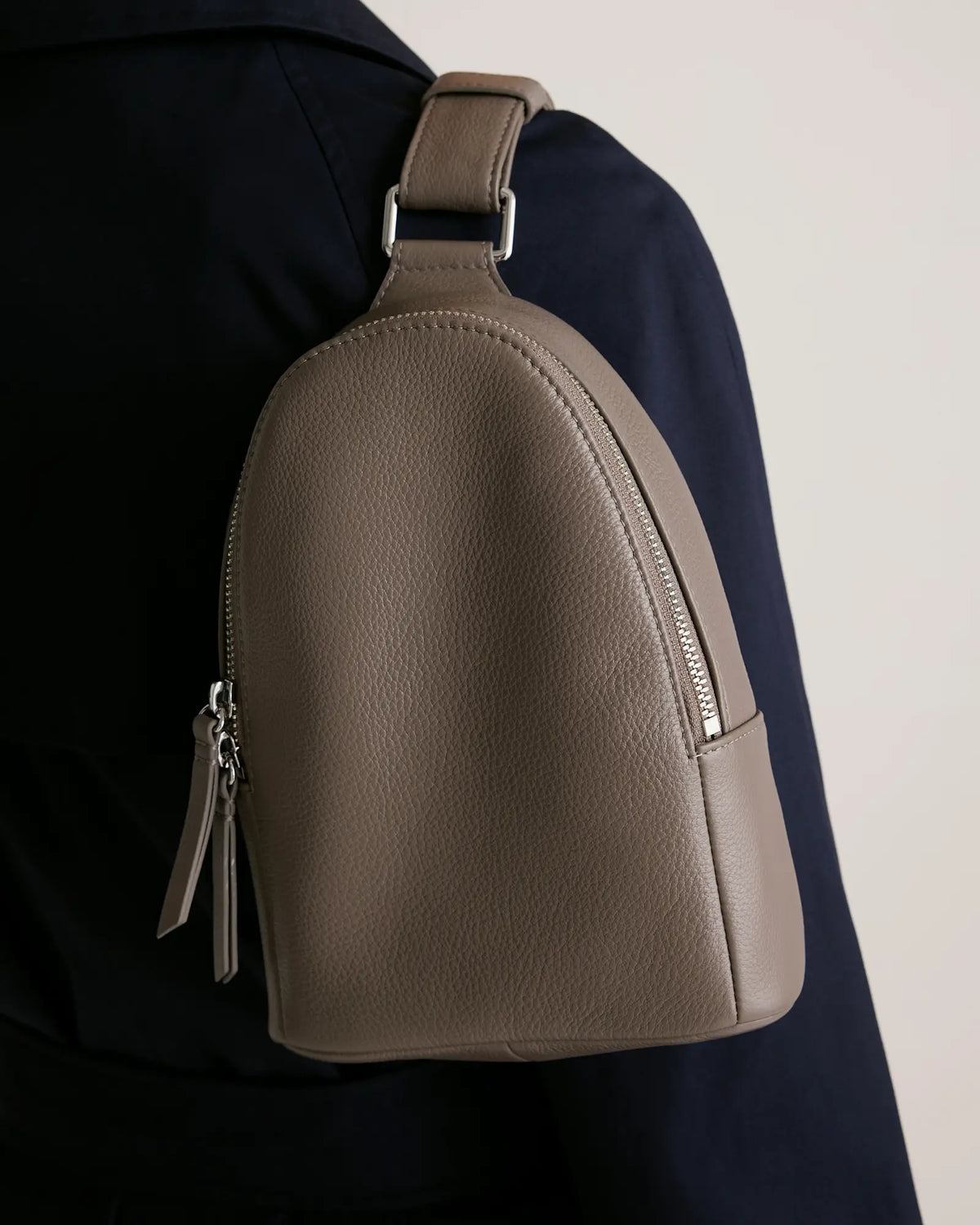 Italian Leather Sling Pack - US 8209