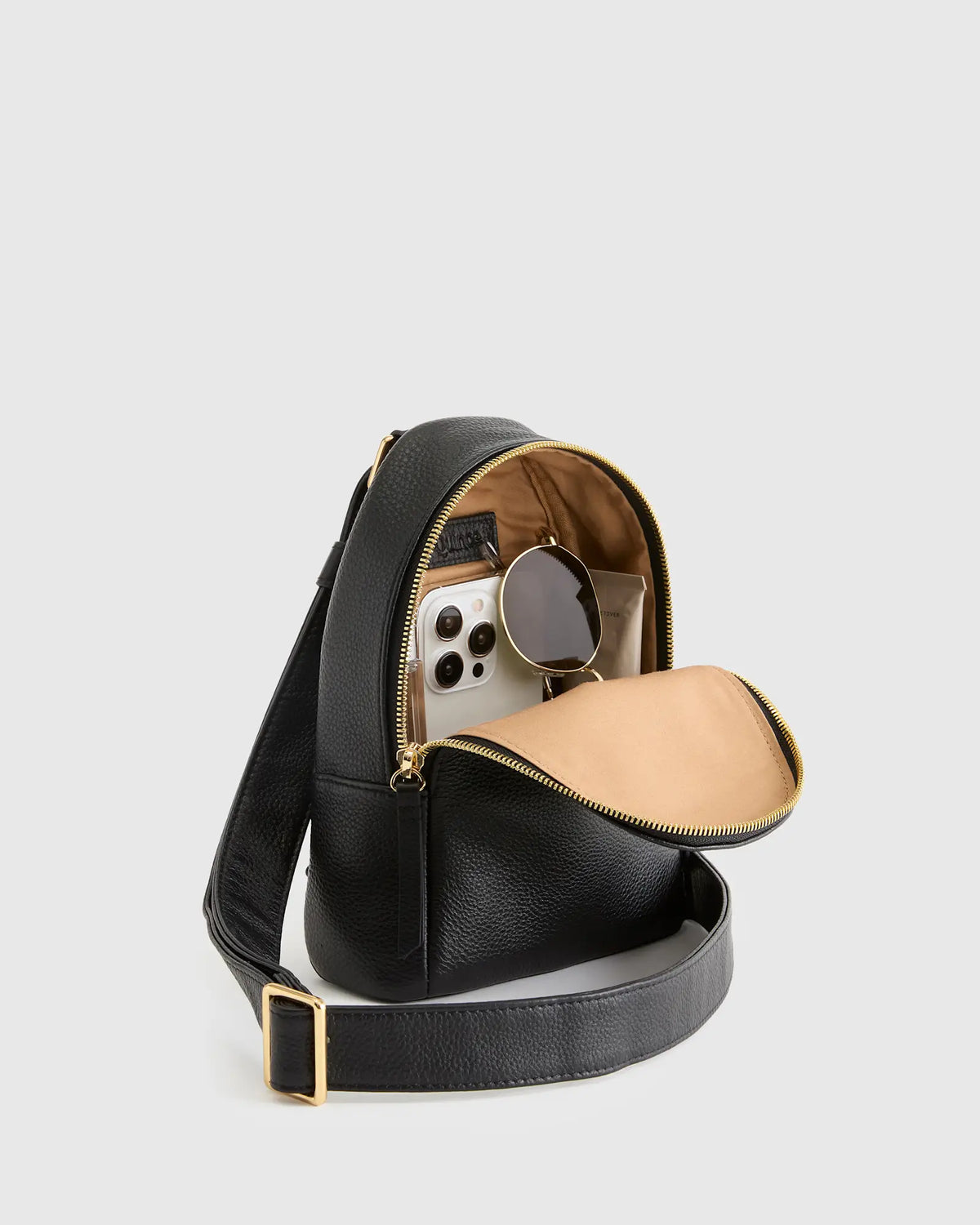 Italian Leather Sling Pack - US 4342