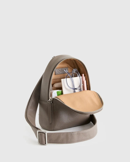 Italian Leather Sling Pack - US 8209