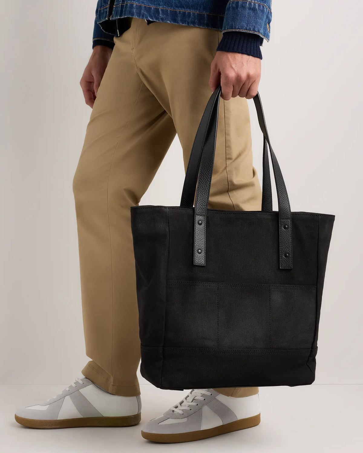 Waxed Canvas Utility Tote - US 9860