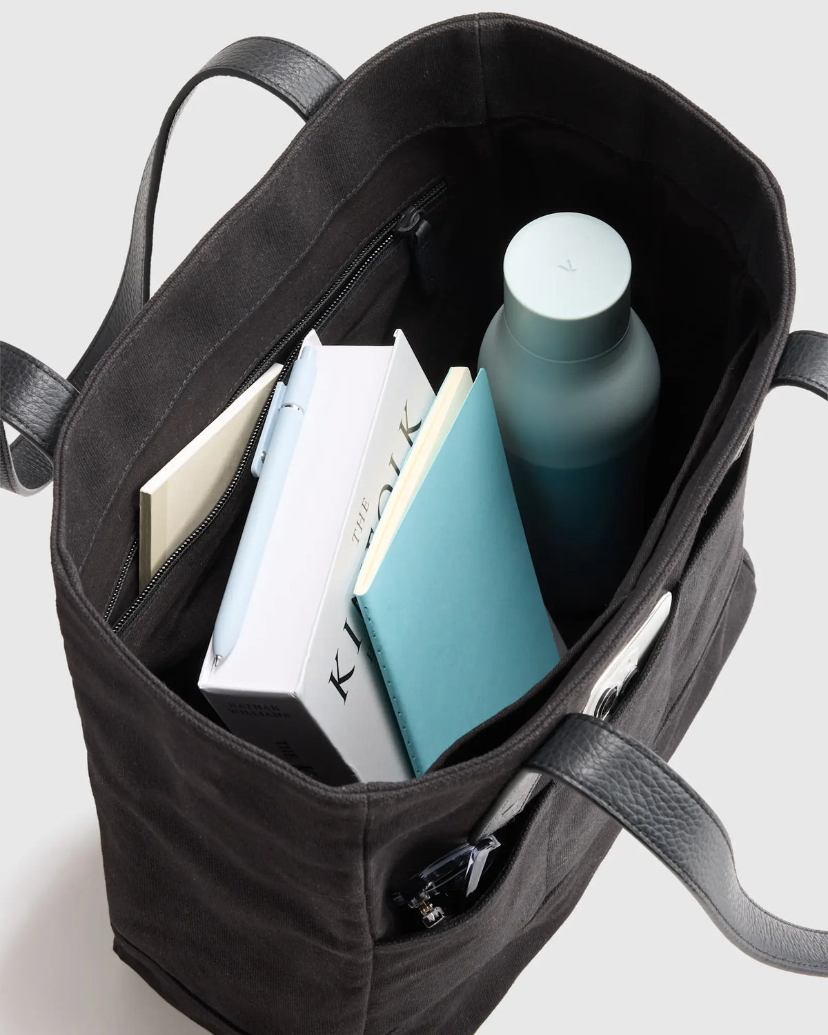 Waxed Canvas Utility Tote - US 9860