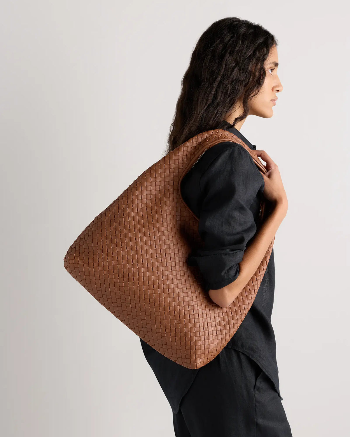 Elodie Handwoven Shoulder Bag - US 9786