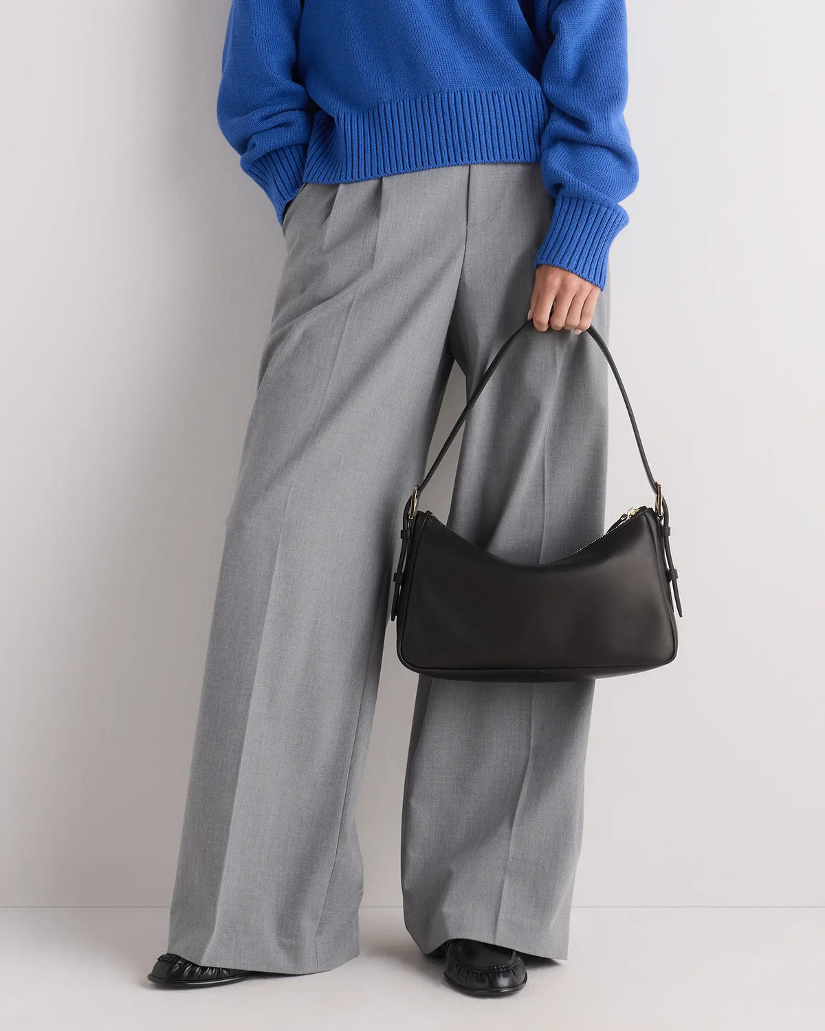 Sutton Small Shoulder Bag - US 9268