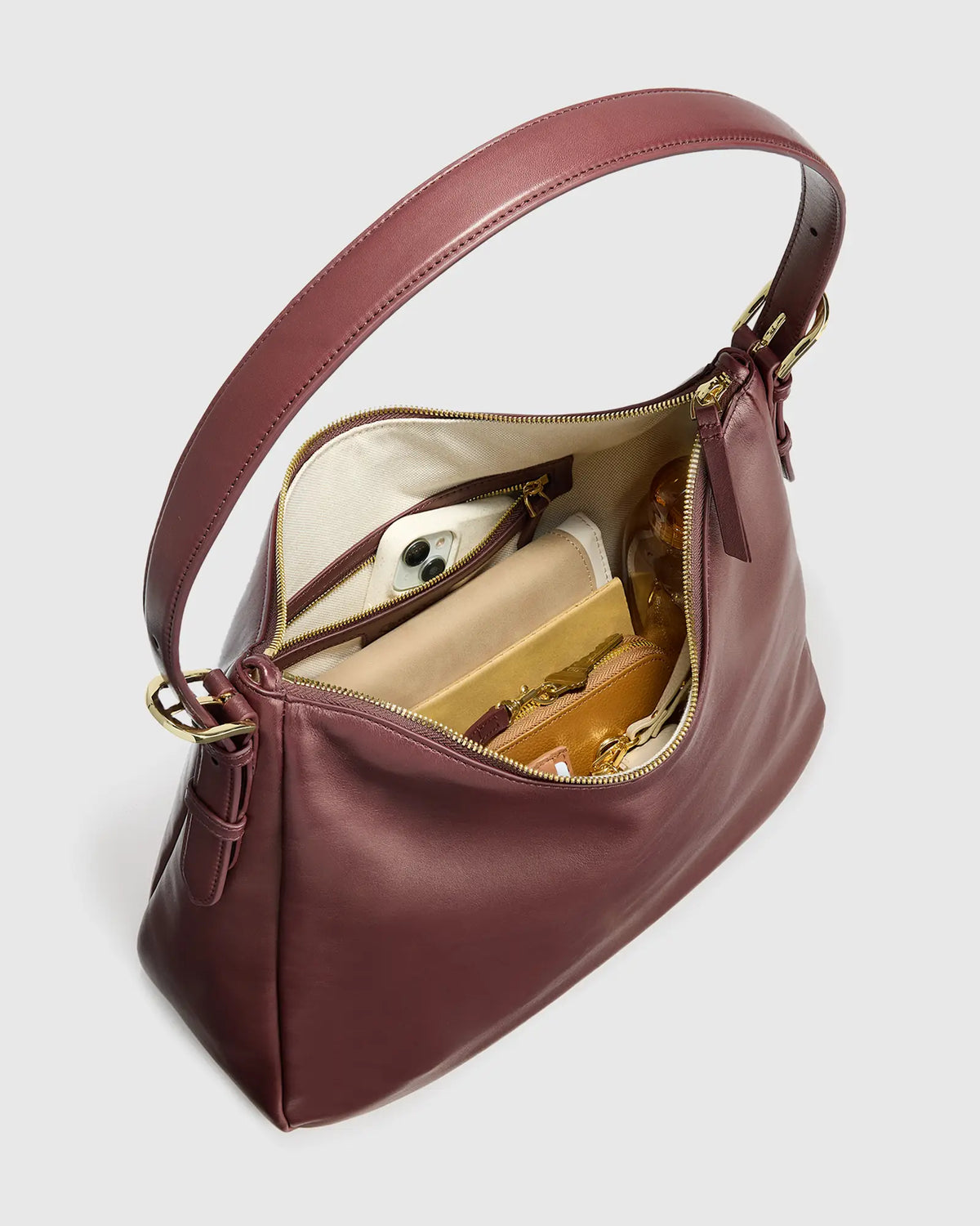 Sutton Shoulder Bag - US 7459