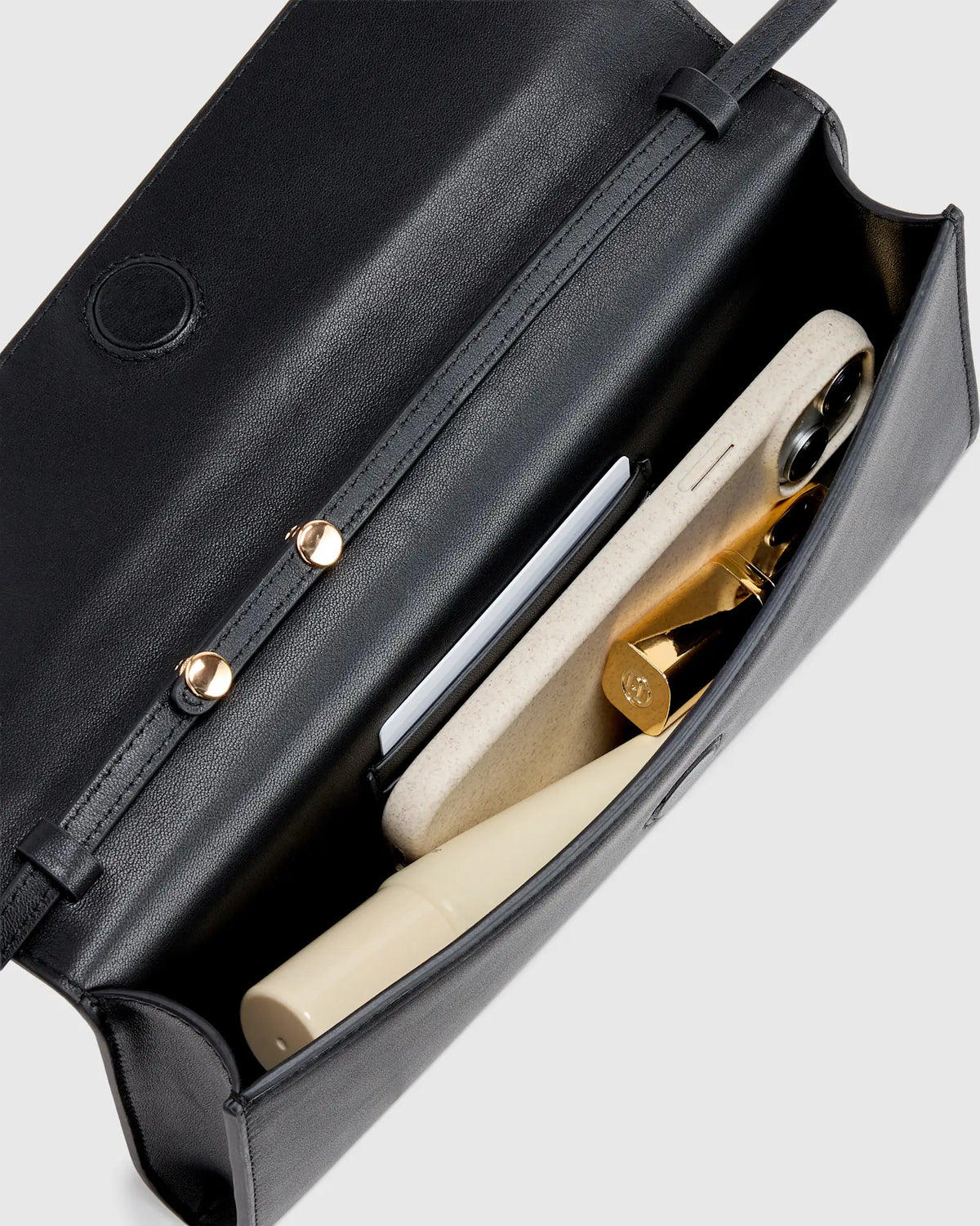 Eloise Clutch - US 6903