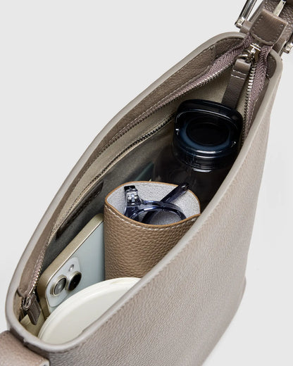 Italian Leather Bucket Crossbody - US 7504