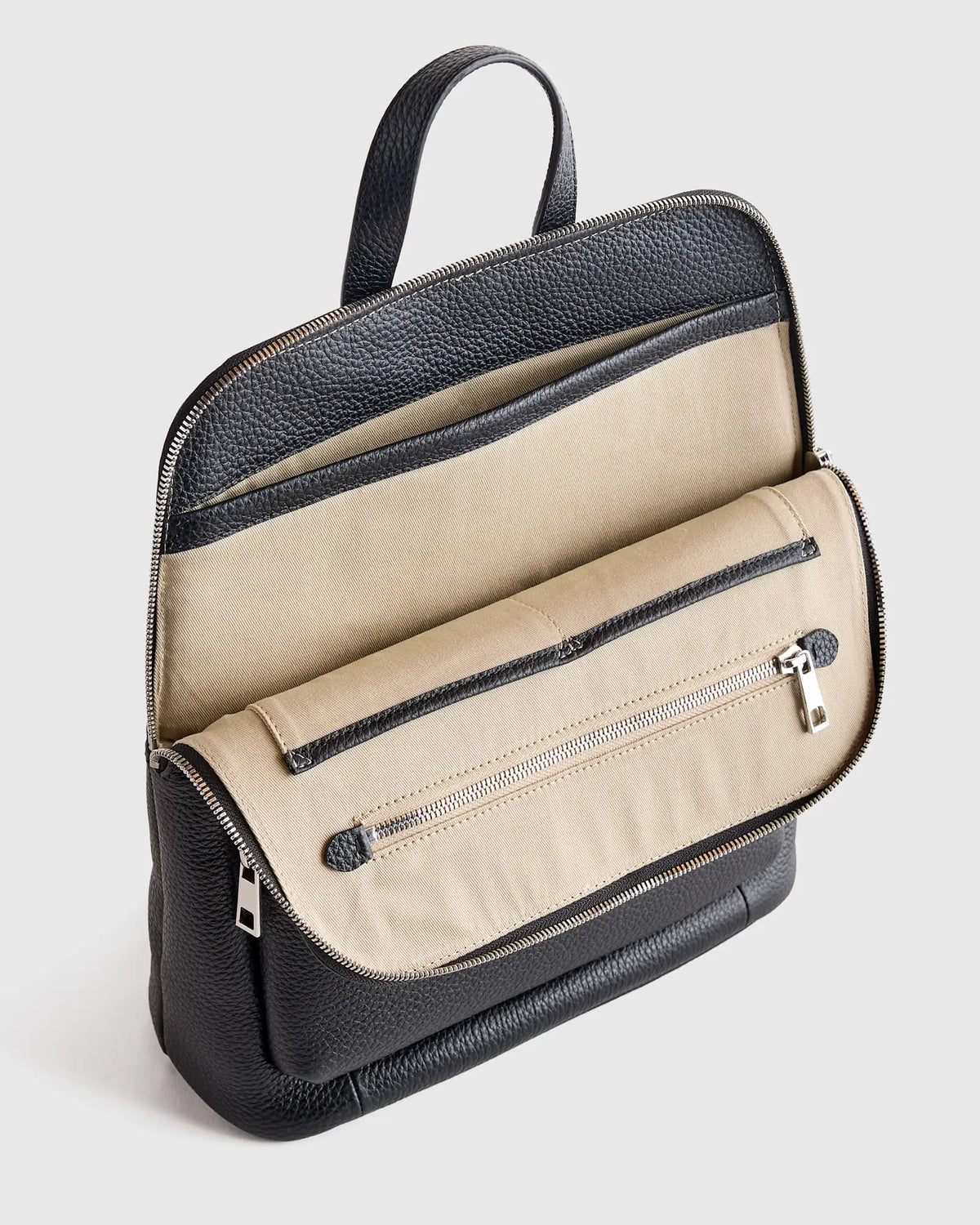 Italian Leather Convertible Backpack - US 0731