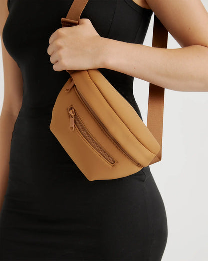 All-Day Neoprene Belt Bag - US 2708
