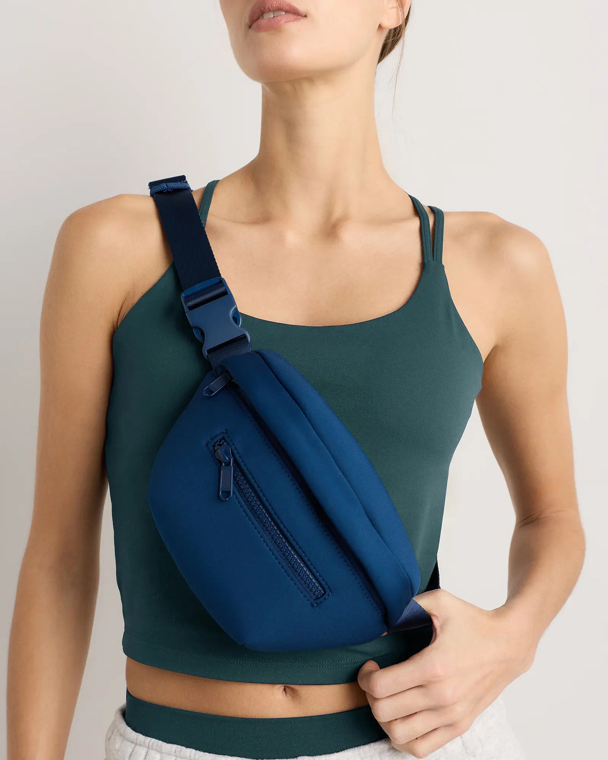 All-Day Neoprene Belt Bag - US 9575