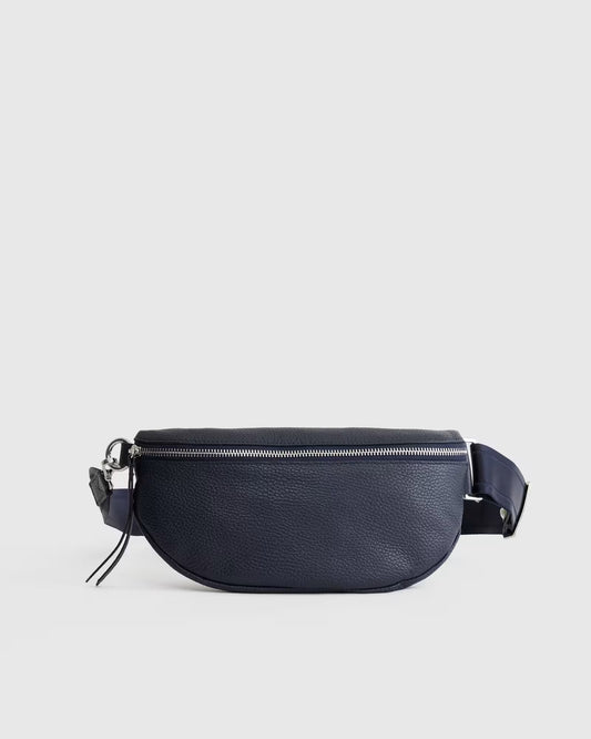 Quinn Sling Bag - US 4266