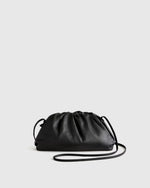 Naomi Clutch - US 8381