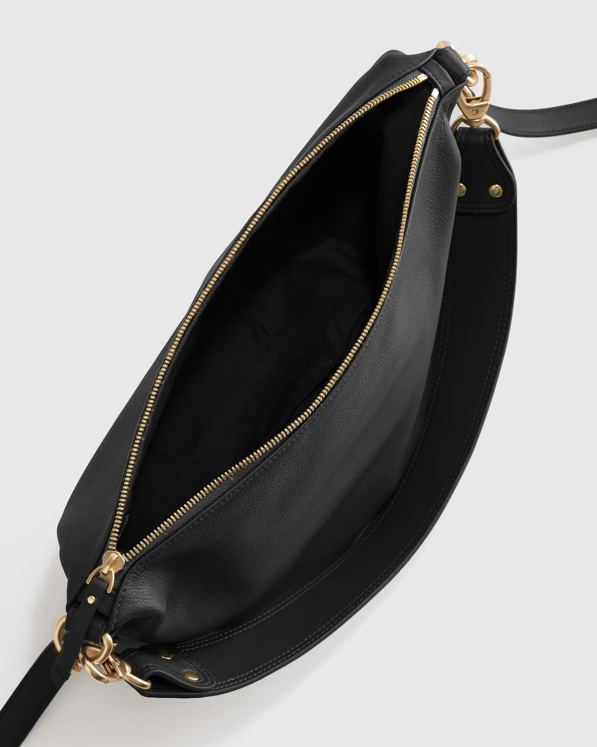 Sloane Shoulder Bag - US 3270