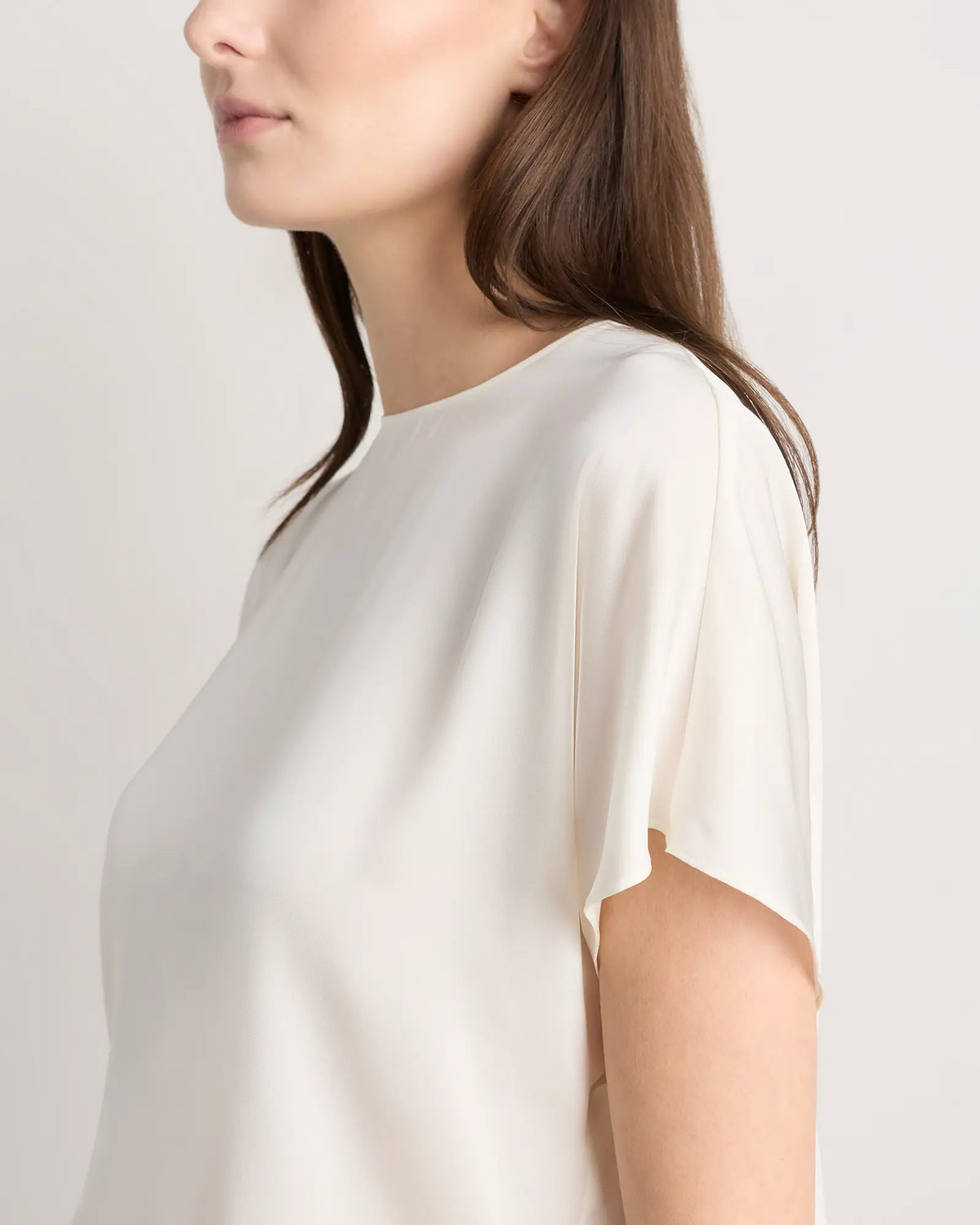 Washable Stretch Silk Split Hem Tee - US 2139