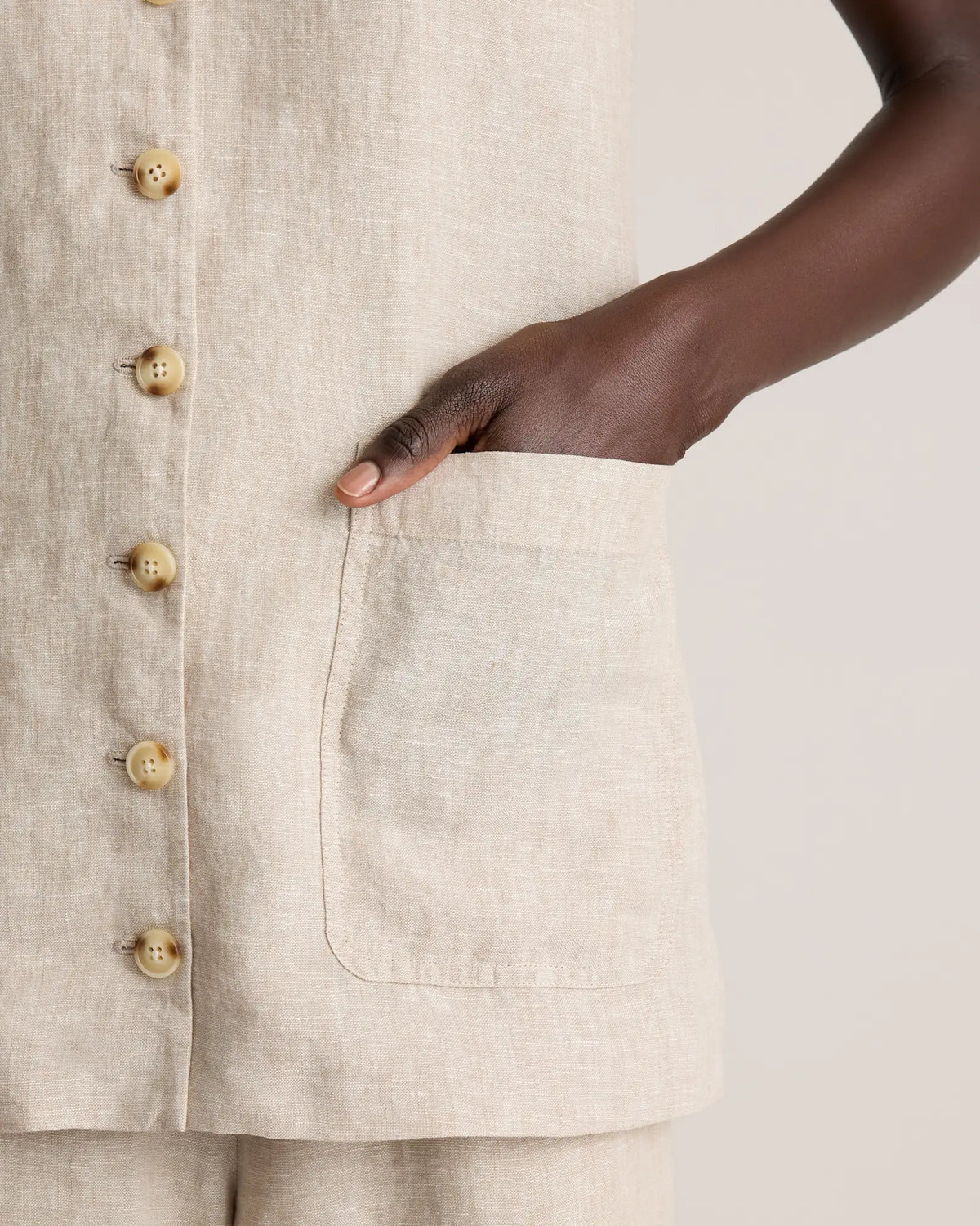 100% European Linen Longline Vest - US 3936
