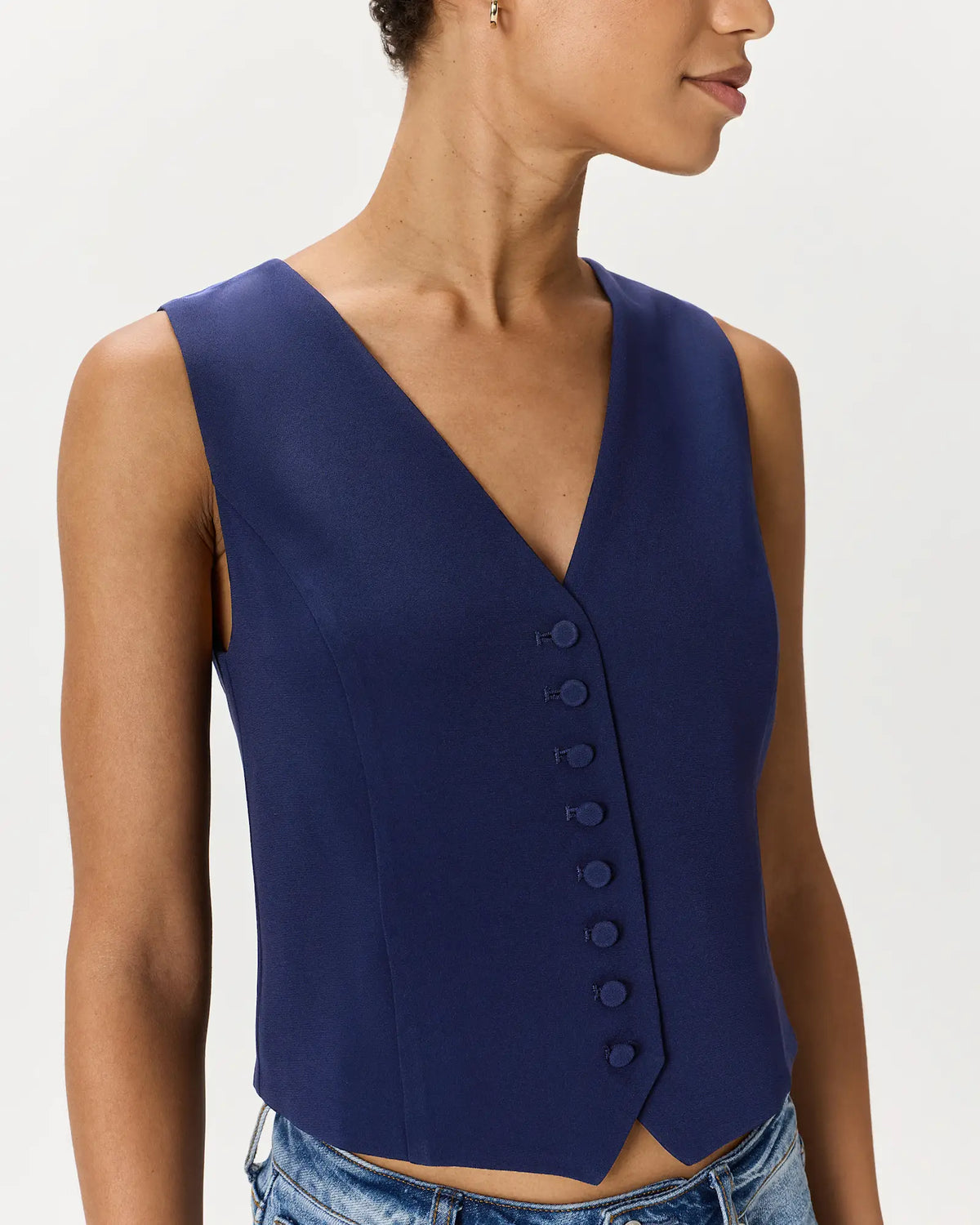 Fluid Crepe Vest - US 0358