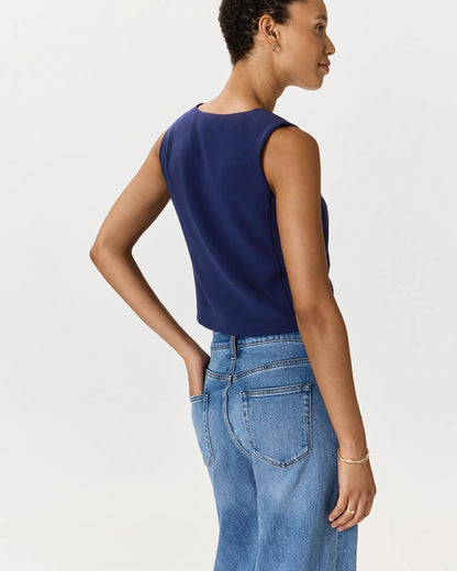 Fluid Crepe Vest - US 0358