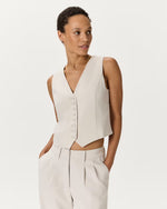 Fluid Crepe Vest - US 9732