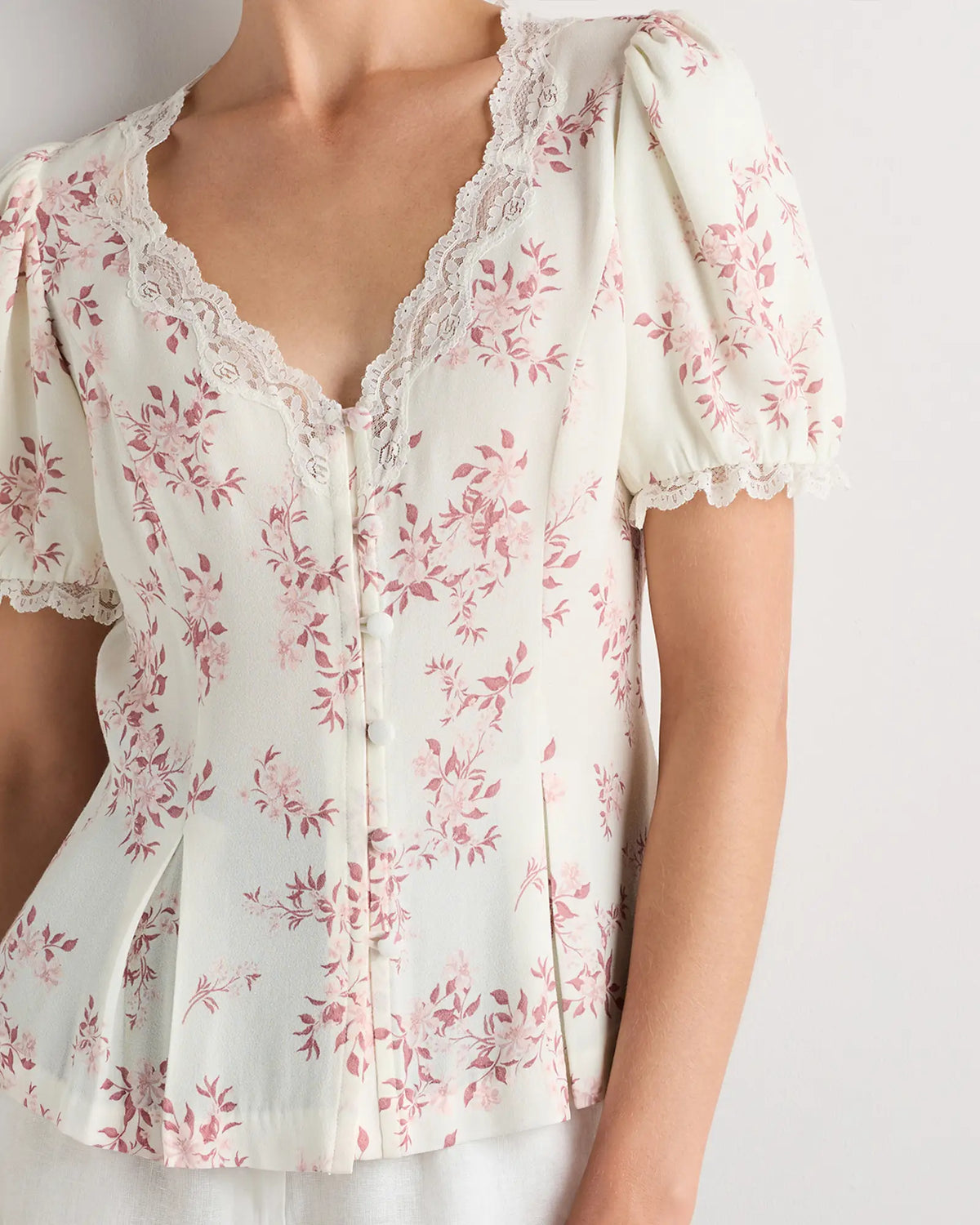 Lightweight Crepe Lace Puff Sleeve Blouse - US 2359