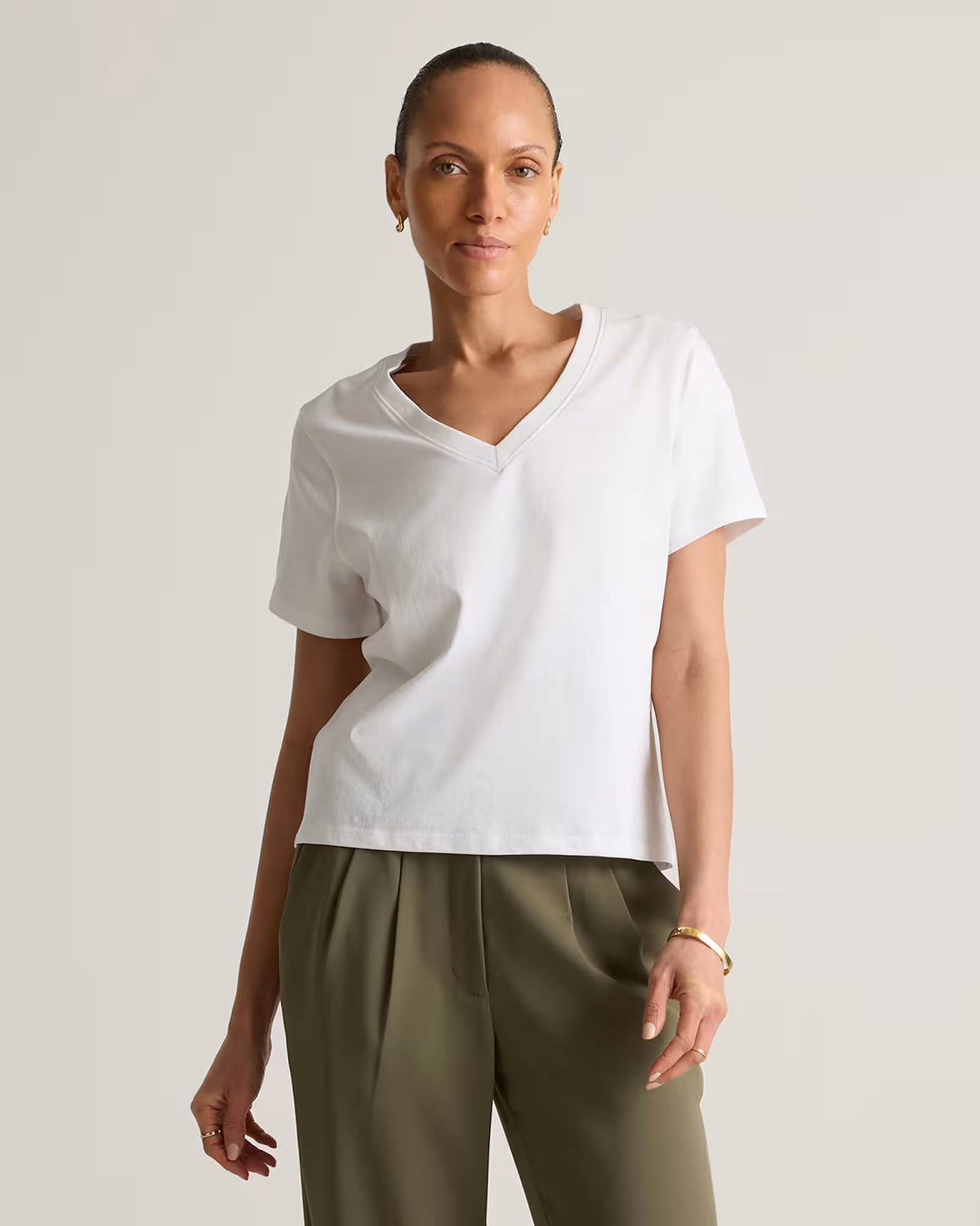 100% Organic Cotton Boxy V-Neck Tee - US 8452