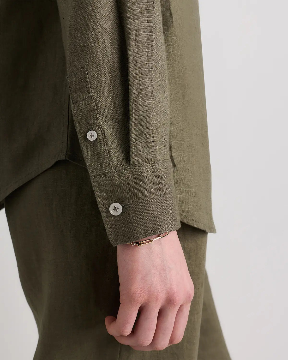 100% European Linen Long Sleeve Shirt - US 7166