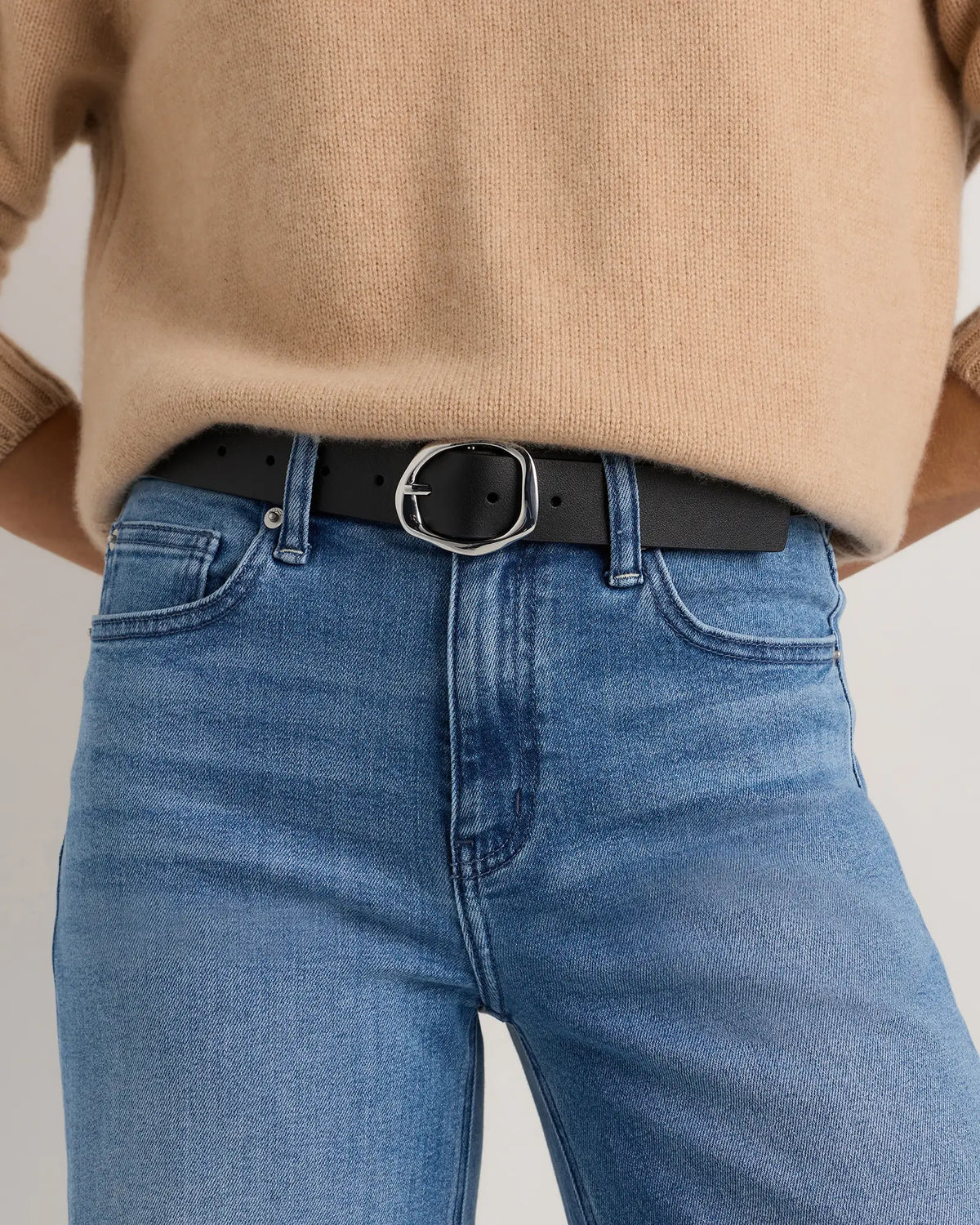 Zoe Sculptural European Leather Belt - US 0757
