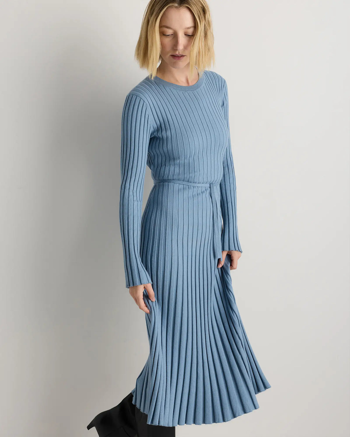 Cotton Cashmere Ribbed Long Sleeve Crew Midi Dress - US 8485