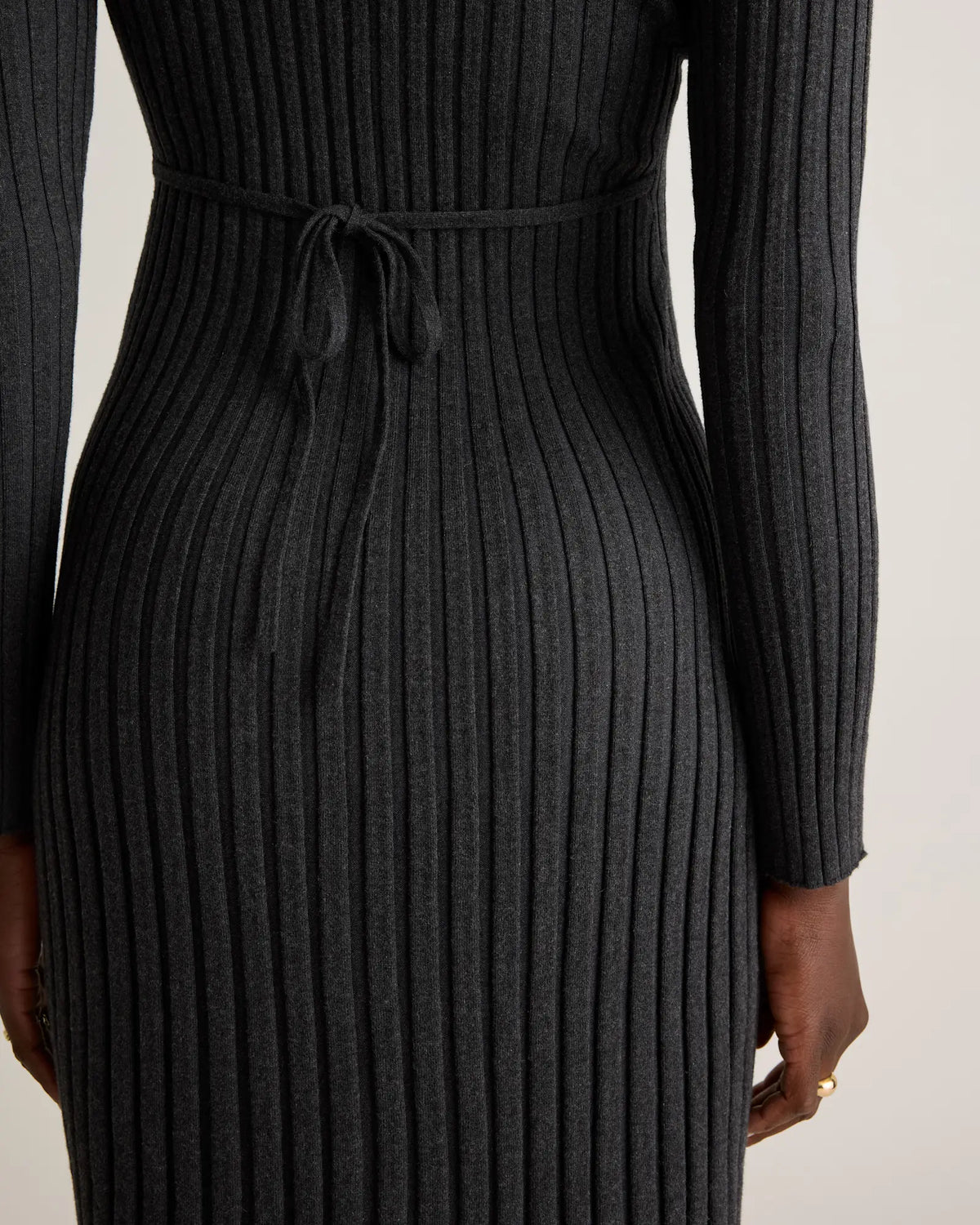 Cotton Cashmere Ribbed Long Sleeve V-Neck Midi Dress - US 2168