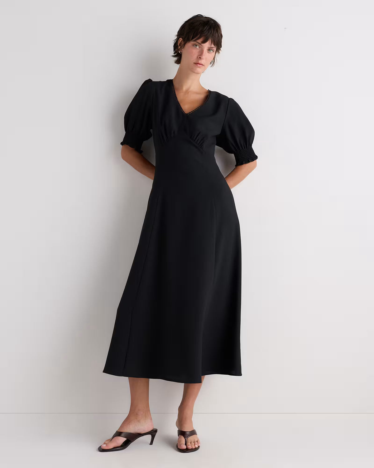 Matte Crepe Puff Sleeve Midi Dress - US 7680