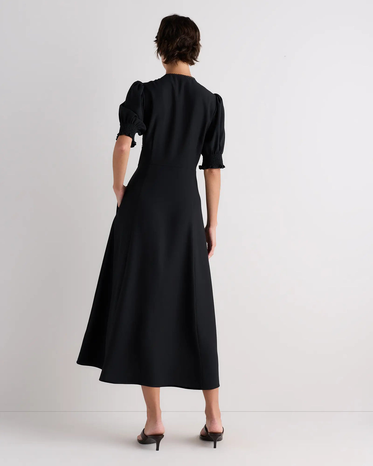 Matte Crepe Puff Sleeve Midi Dress - US 7680