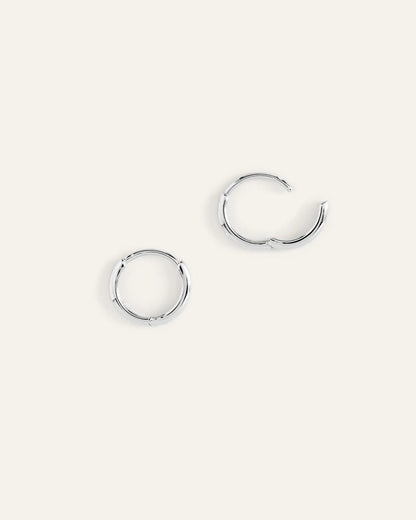 14K Gold Bold Hoops - US 4929