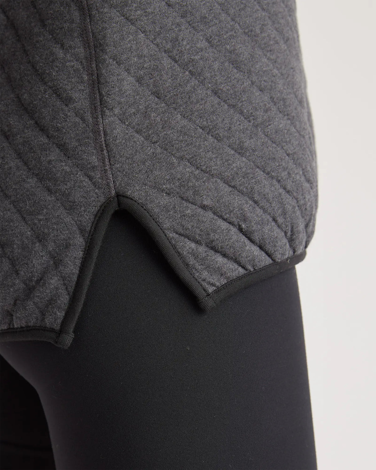 Reversible Quilted Pullover - US 0794