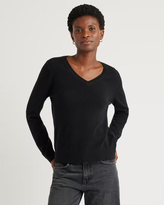Mongolian Cashmere V-Neck Sweater - US 6610