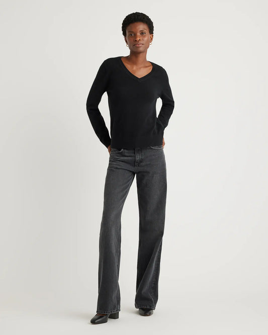 Mongolian Cashmere V-Neck Sweater - US 6610