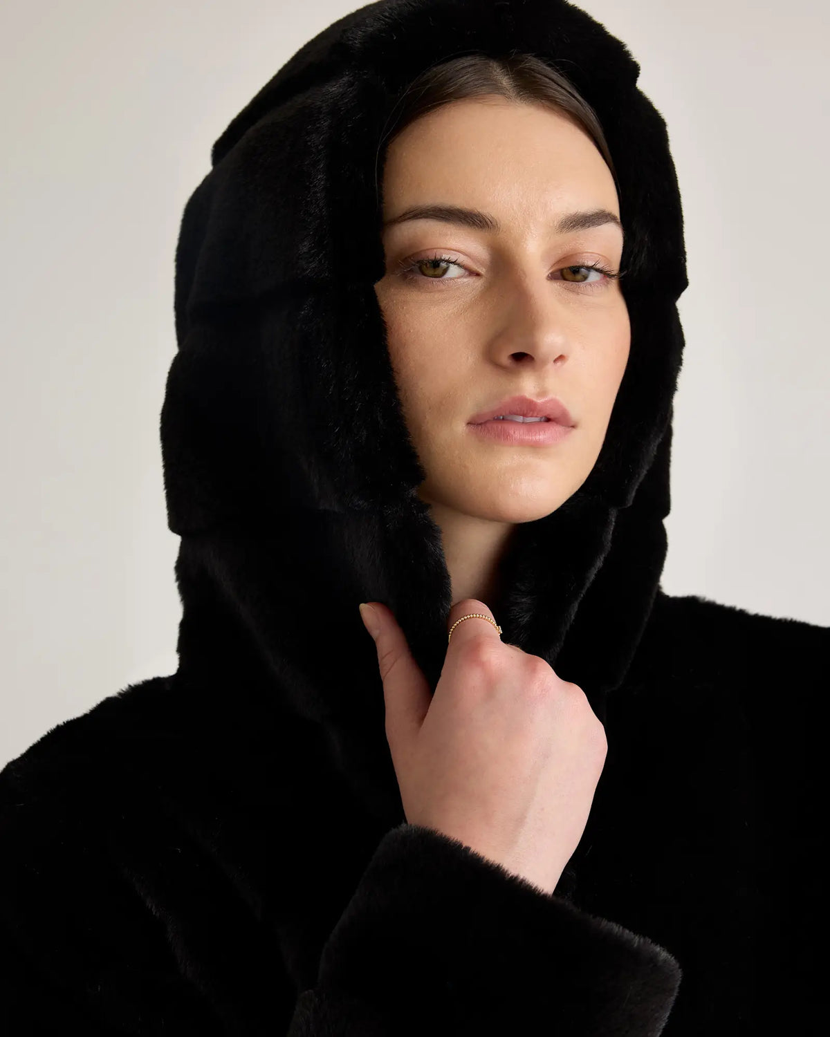Hooded Faux Fur Jacket - US 8225