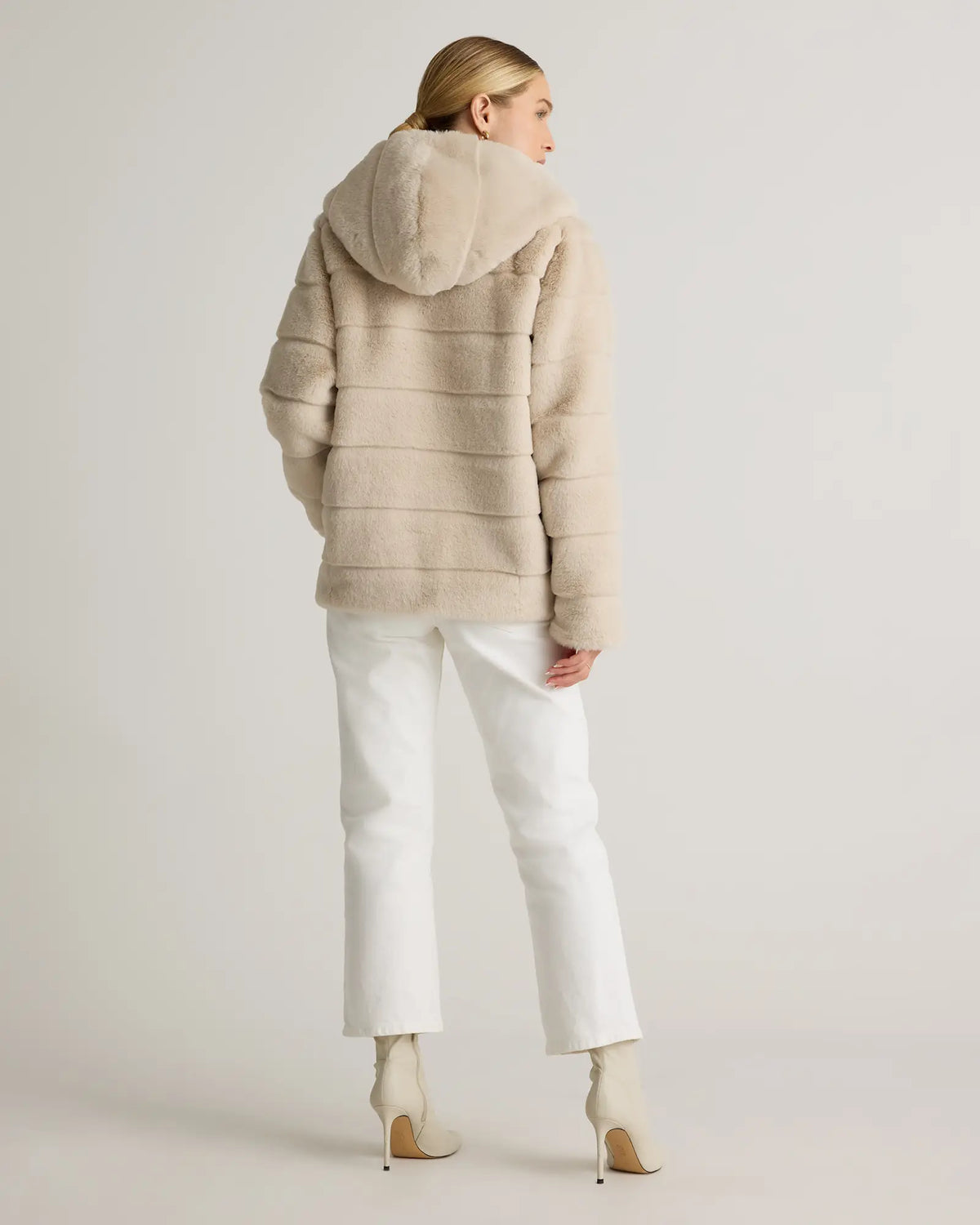 Hooded Faux Fur Jacket - US 7611