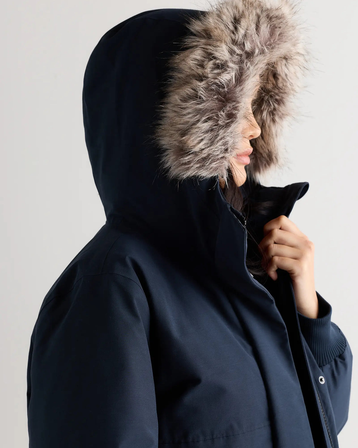 Responsible Down Hooded Short Parka - US 1063