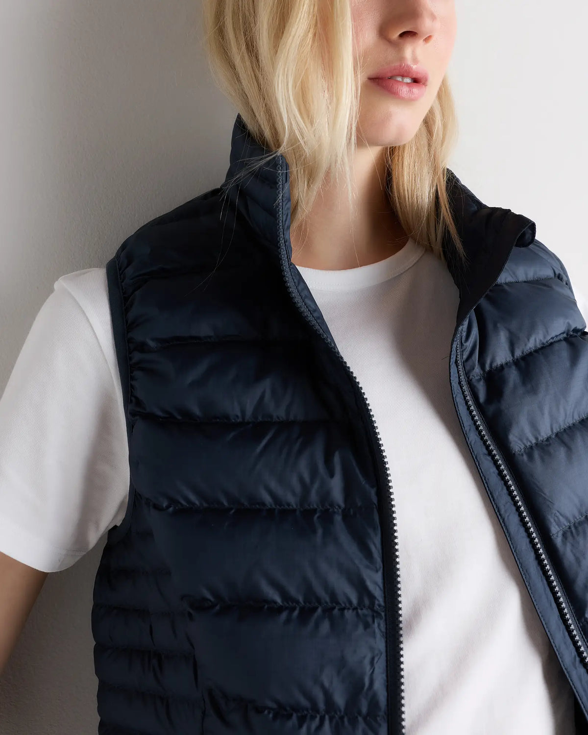 Lightweight Down Packable Puffer Vest - US 8915