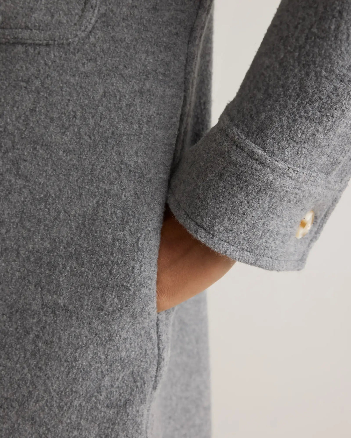 100% Merino Wool Long Shirt Jacket - US 6722