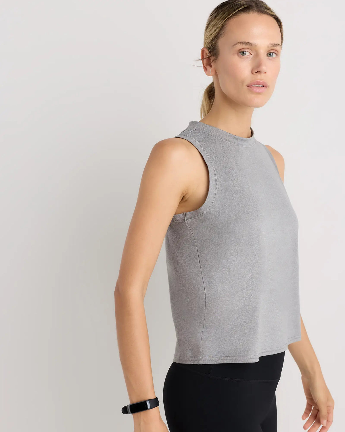 Flowknit Breeze High-Neck Tank - US 7195